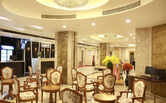 Danaciti Hotel