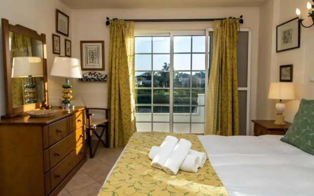 Villa Jóia da Galé by Stay-ici, Algarve Holiday Rental