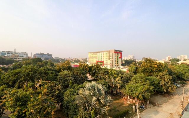 FabHotel The Glory