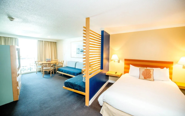 Port Royal Oceanfront Hotel