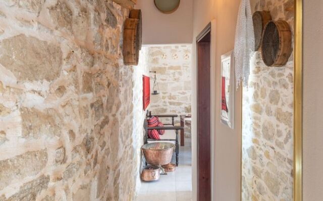 Zeus Traditional House