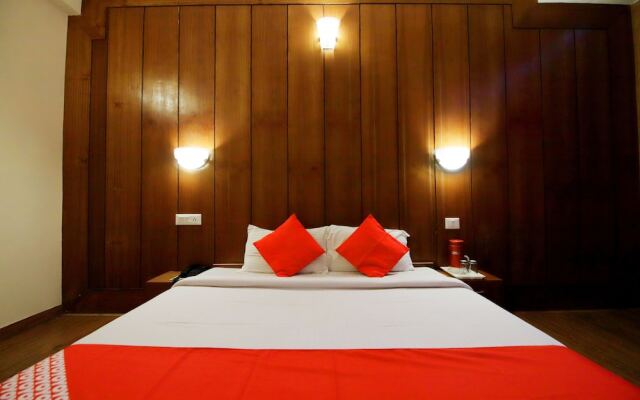 OYO 4838 Hotel The Valerian