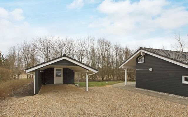 Luring Holiday Home in Hemmet With Whirlpool