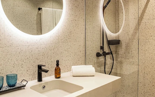 LOGINN Hotel Köln Airport