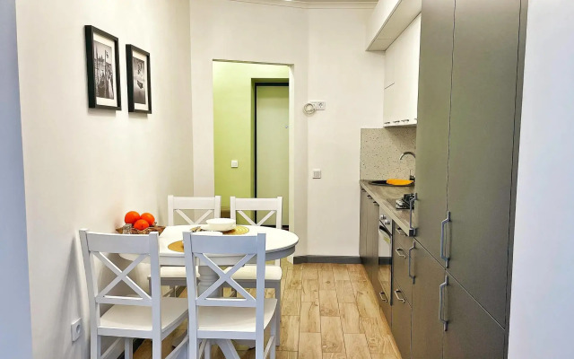Apartments on Elizavetinskaya street 8