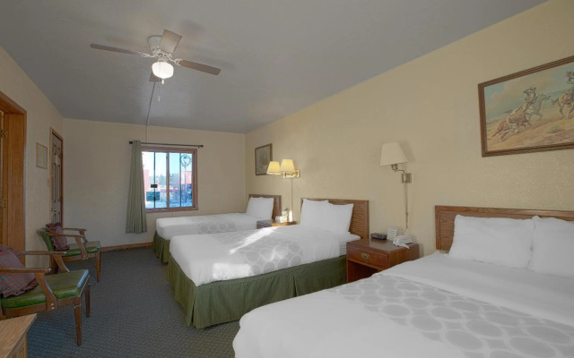 Love Hotels Silver Street by OYO at Hurley WI