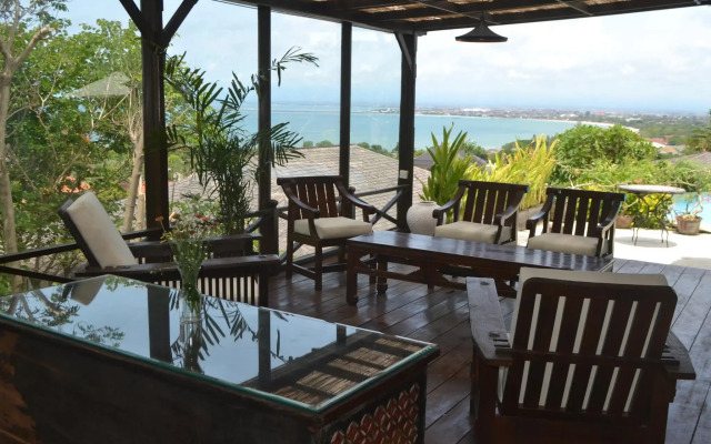 Villa Baja
