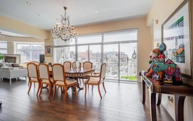 Sleeps6-apartment-parking-balcony-patio