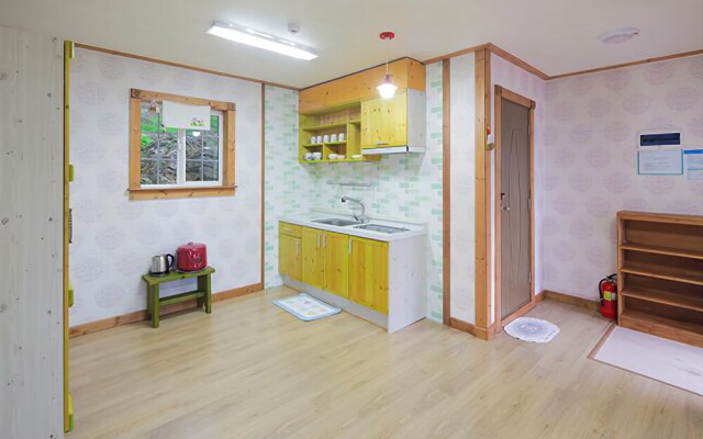 Jecheon Wood Nest Pension