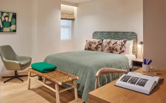 Xenia Signature Collection by Totalstay