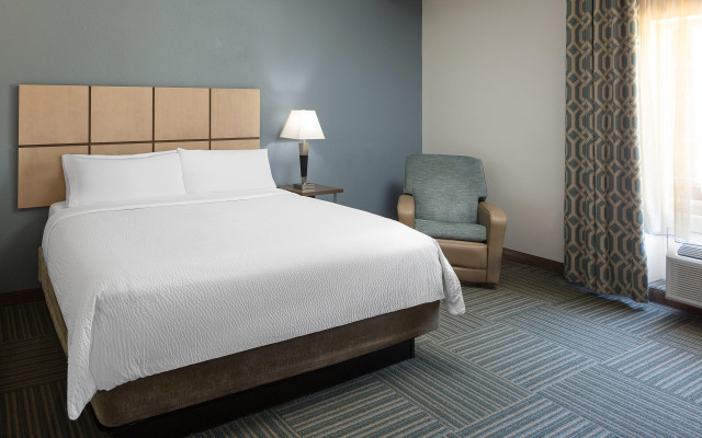 Candlewood Suites Omaha Airport by IHG
