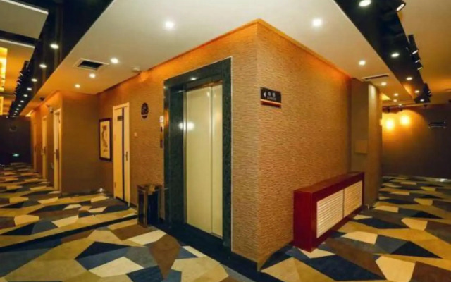 Suying Hotel (Changchun Railway Station Zhujiang)