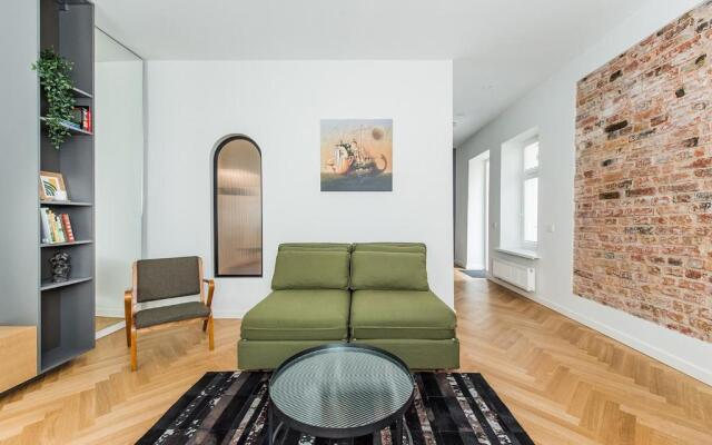 Kaunas Town Hall apartment 5A by URBAN RENT