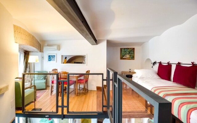 Charming Flat 1 Minute on Foot From Colosseum