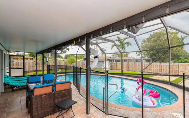 Casalinda - Hollywood Florida