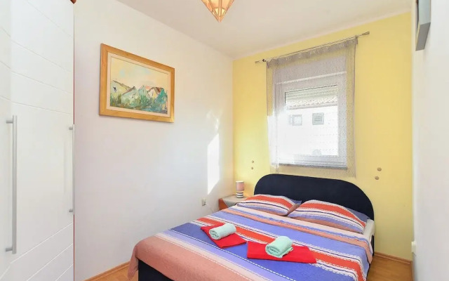 Apartment 1982