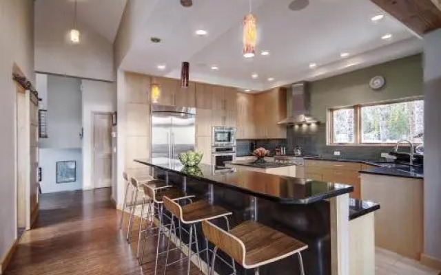 White Cloud Mountain Home