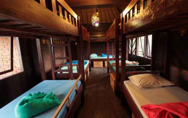 Seven Sky Hostel Ubud