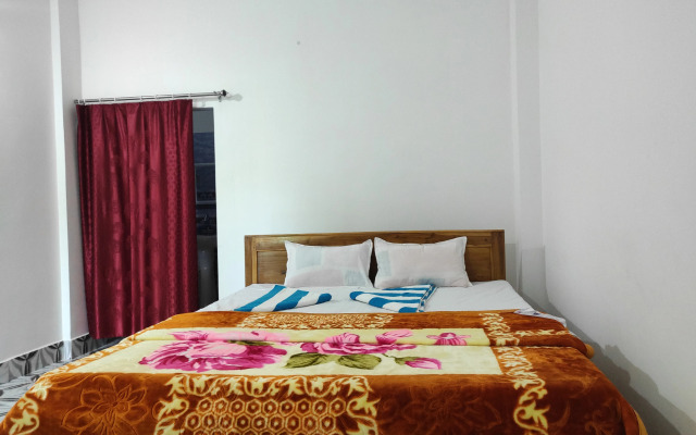 Homocation River Rock Tourist Lodge