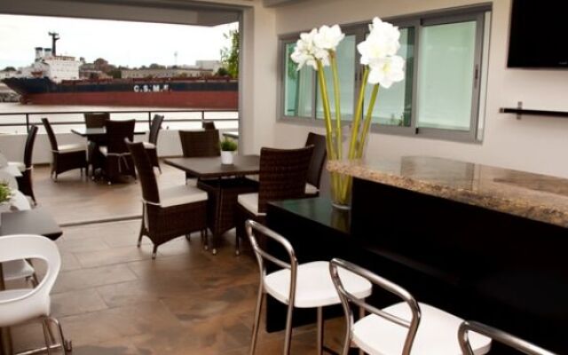 Hostal Marina Real