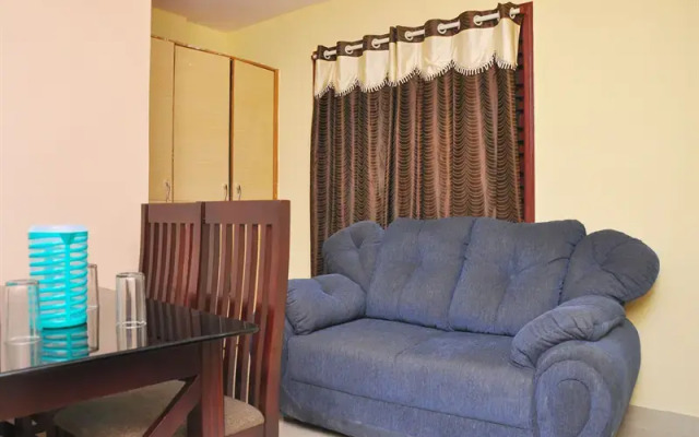 Oyo 10450 Breeze Inn