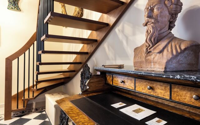 Saint George's House