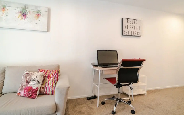 Albany Brand New Serviced Apartment