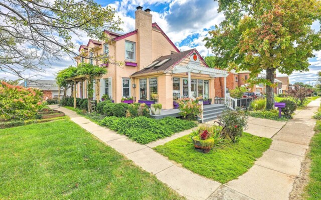 Cincinnati Basement Unit ~ 10 Mi to Downtown!