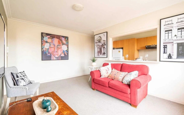 Well Located 1 Bedroom in South Yarra