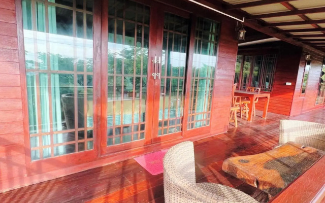 Mai Ngern Mai Thong Resort