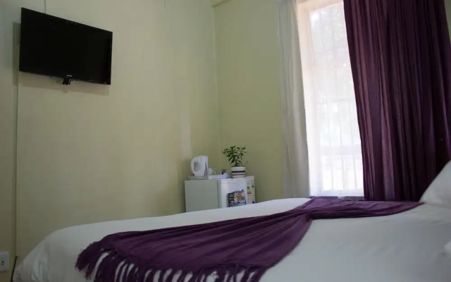 Maple's Guest House
