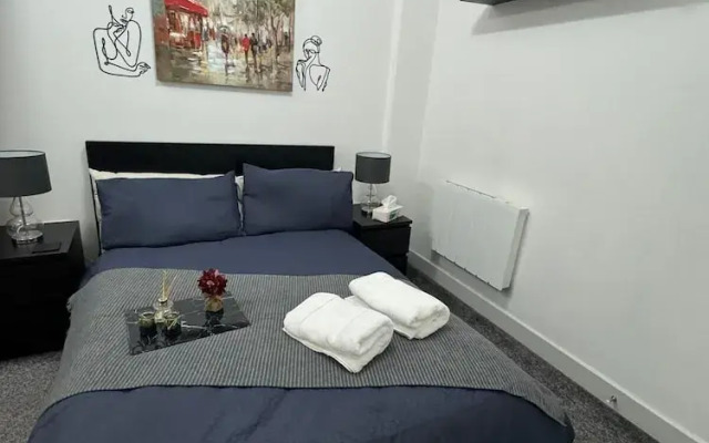1 Bed-sleeps 4-town Centre-10 min to Ascot- Pets