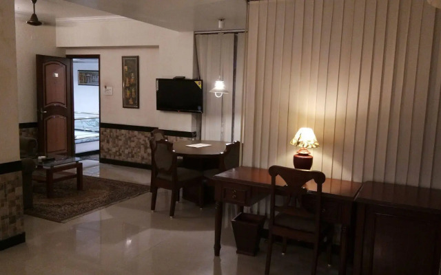Hotel Arch Manor