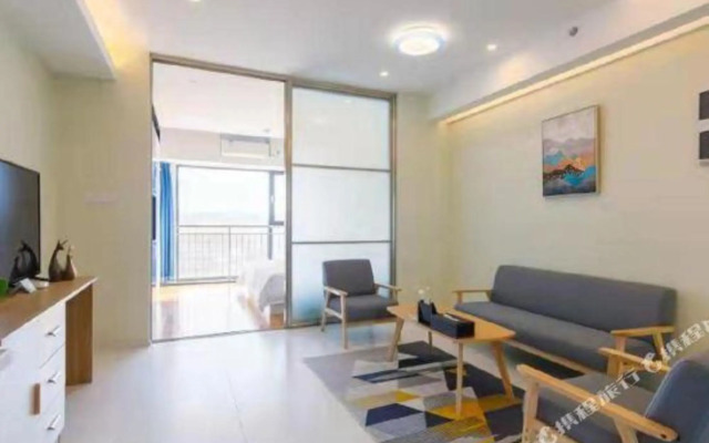 Xianhang hotel apartment (Jinan Wanhong Plaza store)