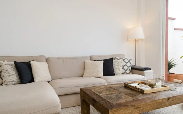 Lovely Apartment With Shared Pool