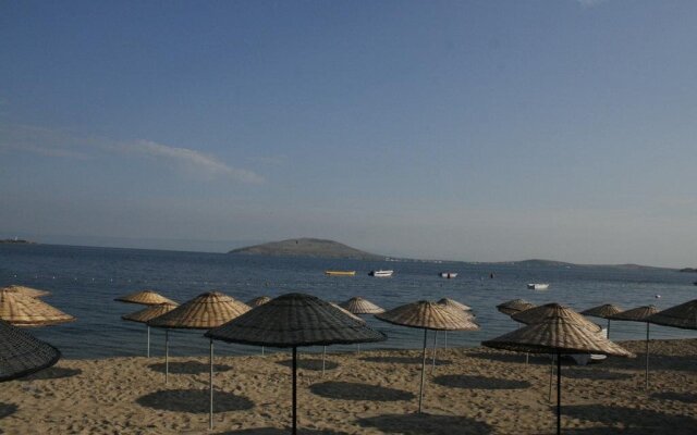 Yarar Hotel