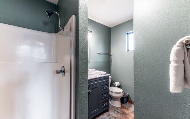 414overmtnhidemtncb - Overlook Mountain Hideaway