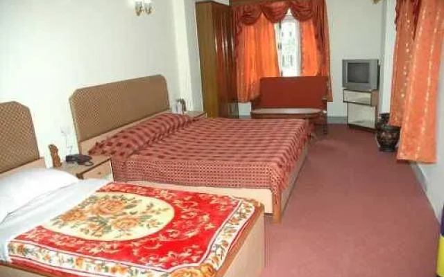 Hotel Golmaheem