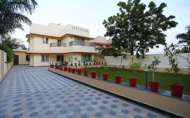 OYO 9428 Home Hill View Goverdhan Vilas