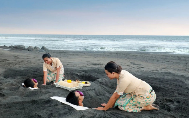 The Royal Purnama Art Suites & Villas