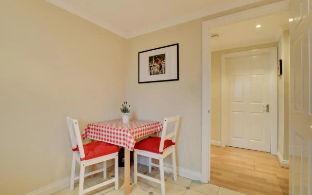 Bowleaze Beach Apartment