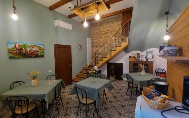 Cantunera Sicilian Room