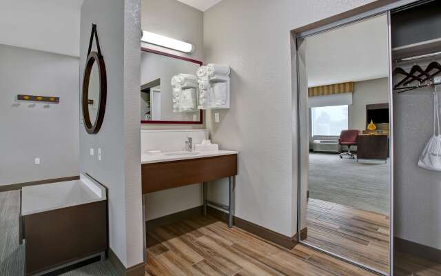 Hampton Inn & Suites Dallas-DeSoto