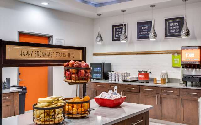 Hampton Inn & Suites North Dallas Central Expy