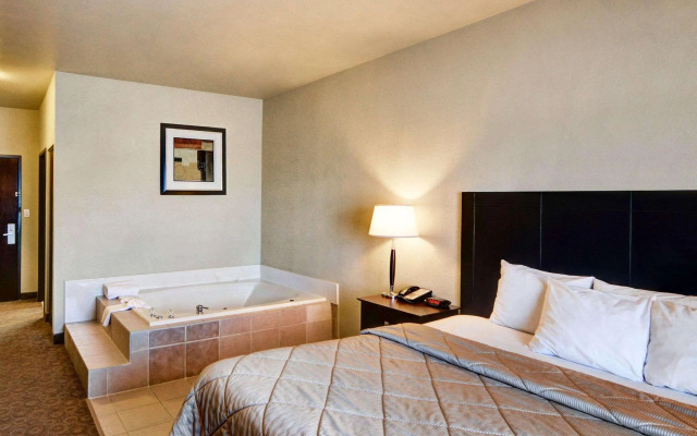 Quality Inn & Suites Terrell