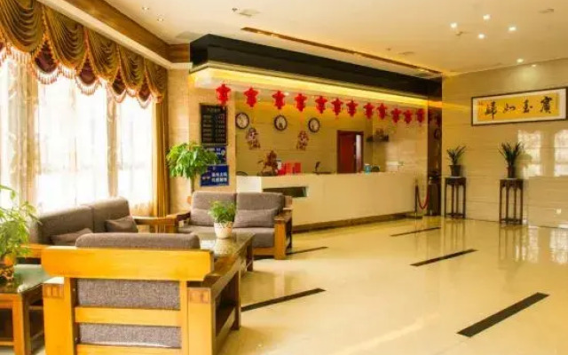 Fenghuang Huating Hostel