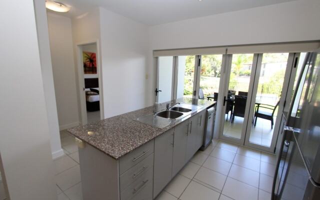 Beachside Apartment 5