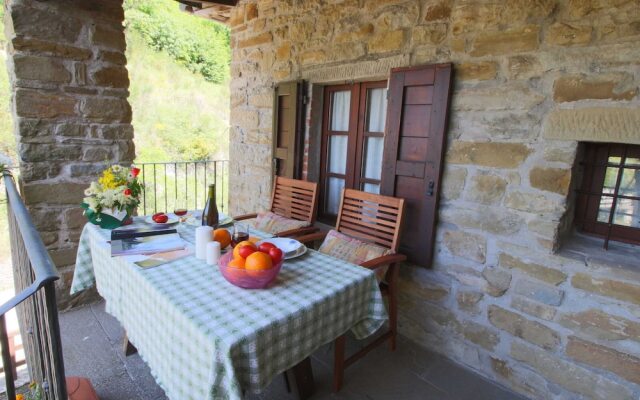 Belvilla by OYO Farmhouse With Swimming Pool