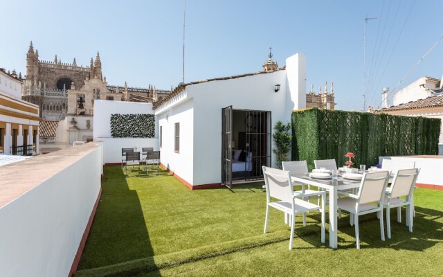 Private Terrace And 5 Bd Apartment In Front Of The Cathedral. Hernando Colon