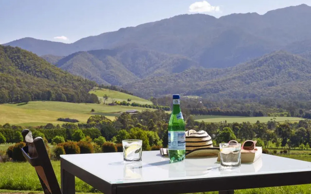 The Buckland - Studio Retreat